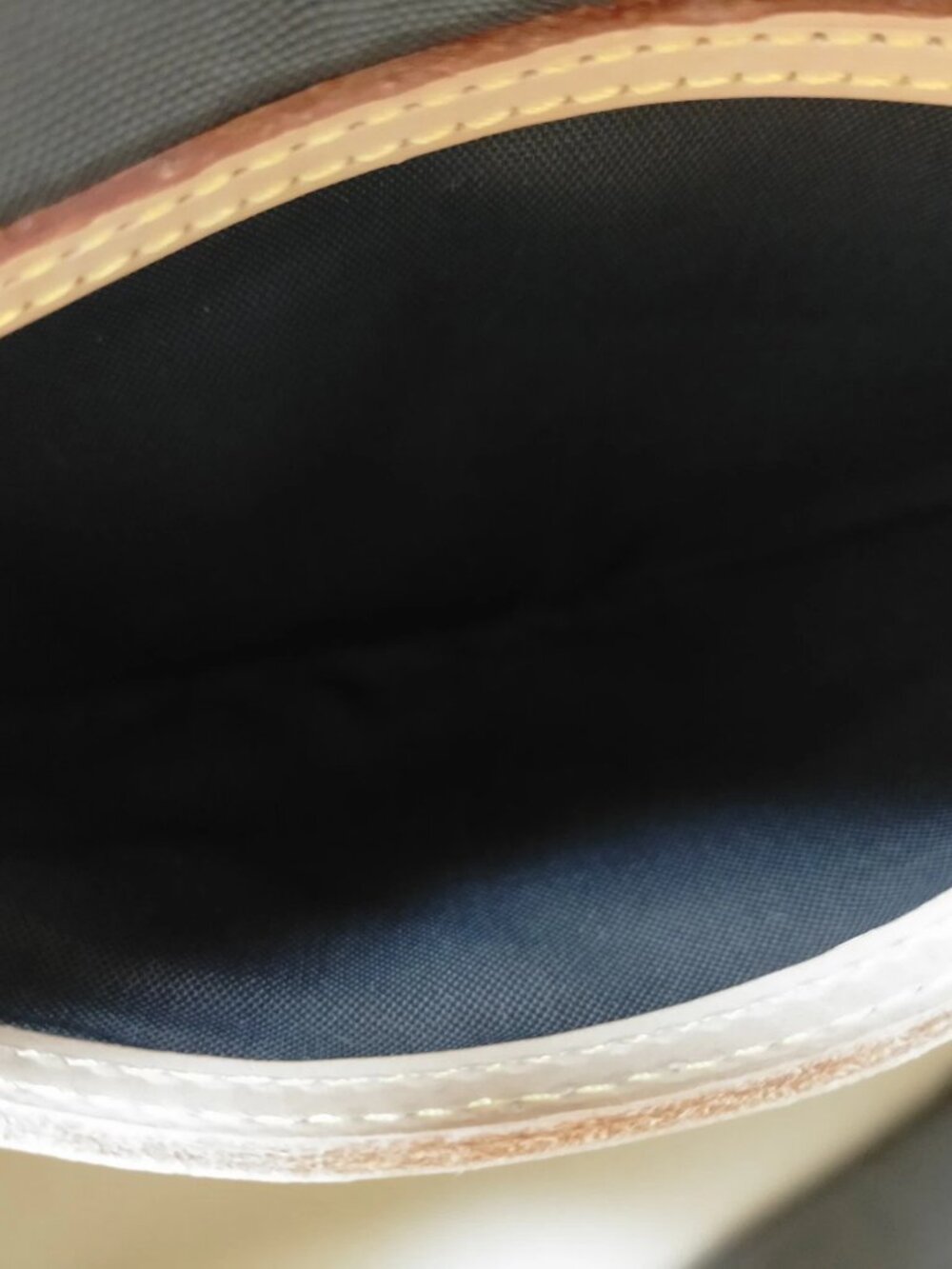 Authentic Louis Vuitton Evasion Monogram Canvas Travel Bag Gym Weekender LV - Picture 15 of 16